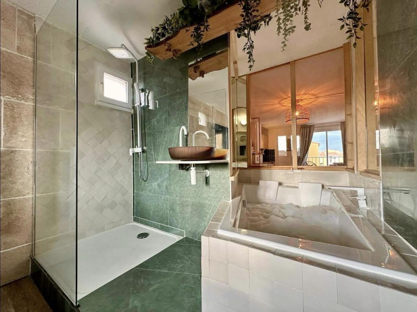 شقة All New Loft Architecte - Bain Duo & Cinema آجد المظهر الخارجي الصورة